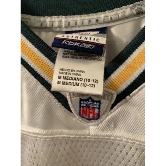Reebok NFL Green Bay Packers Boys Football Jersey Brett Farve Size Medium 10-12